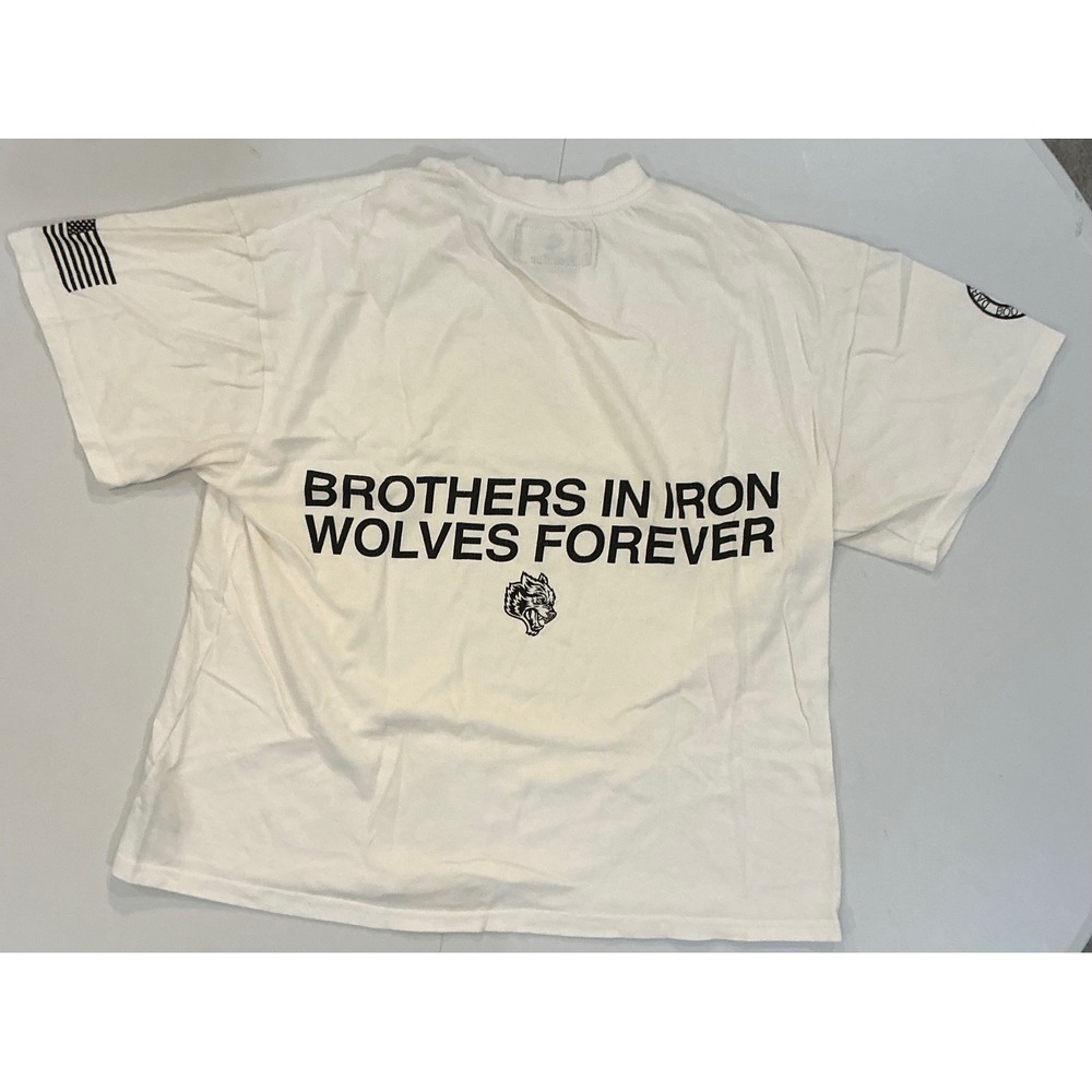 Darc Sport Streetwear Mens L White Wolves Forever Brothers In Iron Gym